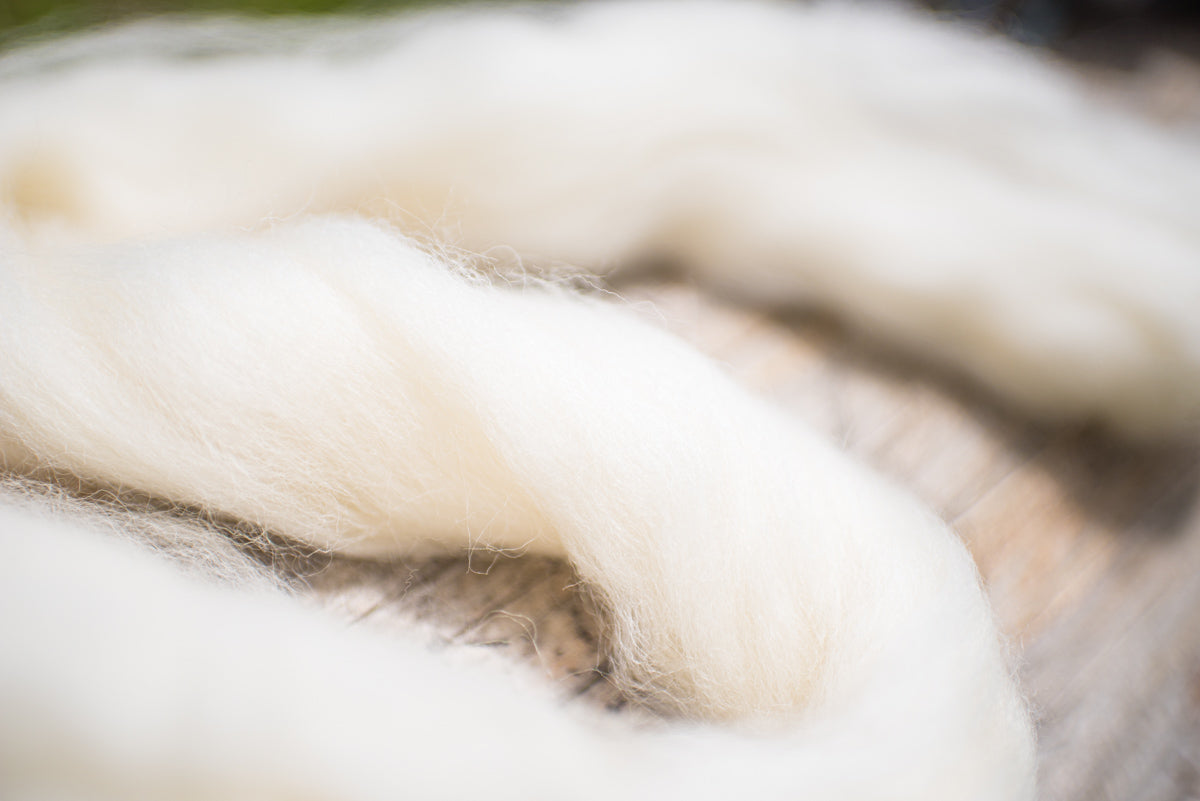 Wuru WURU Sports Wool - All Natural Blister Prevention – WŪRU Wool Co.